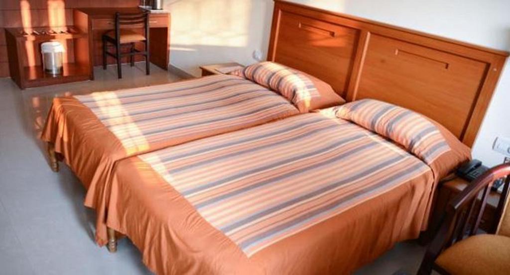 Kochi Hotel Hill View חדר תמונה
