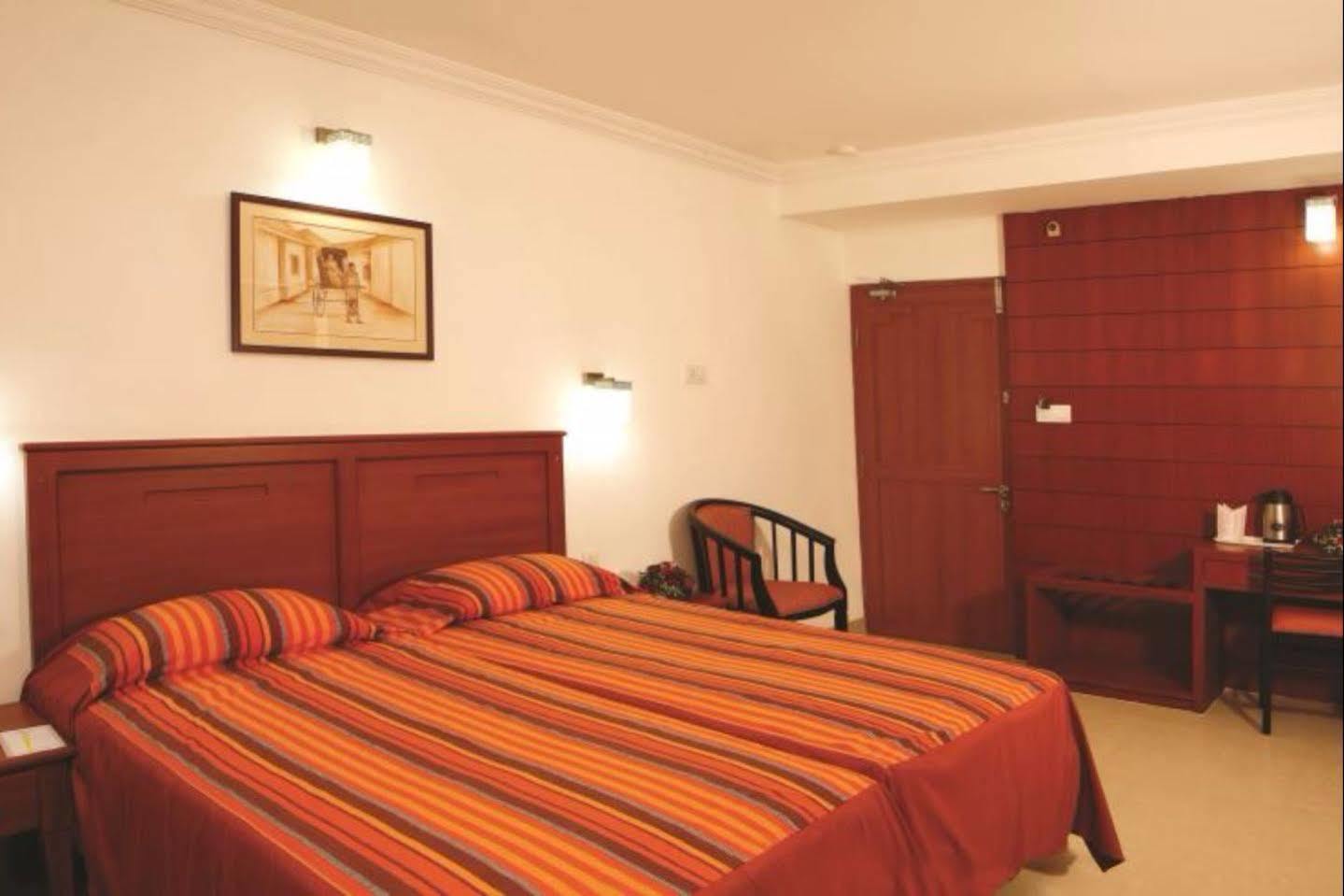 Kochi Hotel Hill View מראה חיצוני תמונה